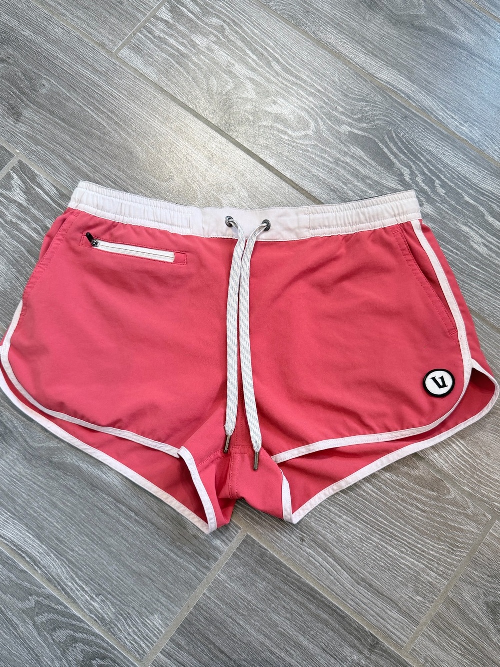 Vuori Red Womens Athletic Board Shorts with White trim/logo- pockets size small